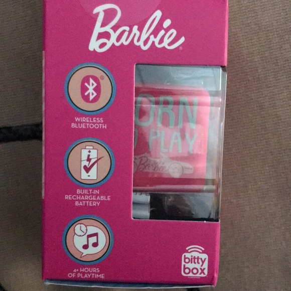 ✨🎉🎊HOST PICK!✨🆕Bitty Box Mini Keychain Barbie Bluetooth Speaker!SOLD OUT!!💖✨ - Picture 5 of 6